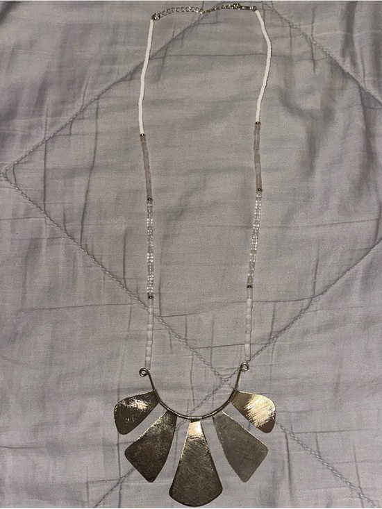 Anthropologie Jewelry - Anthropologie Gold-Tone Fan Pendant and White and Clear Beads